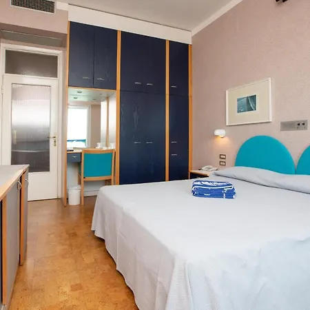 Venere Hotell 3*